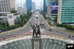 Monumen Selamat Datang di Bundaran Hotel Indonesia Jakarta pada 14 September 2020. (Foto: Adek Berry/AFP)