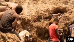 Wachimbaji madini wadogo wadogo DRC.