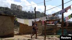 Foto de un barrio pobre cerca de Caracas tomada el 12 de junio de 2020.