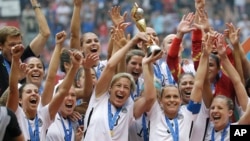 امریکا د دریم ځل لپاره د نړۍ د ښځو د فوټباله اتله شوه