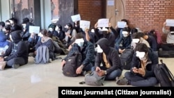 آرشیو - تحصن دانشجویان