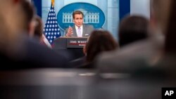 John Kirby duke folur nga Shtëpia e Bardhë (29 janar 2024)