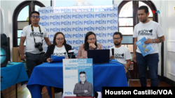Un grupo de periodistas nicaragüenses en una conferencia de prensa. Foto Houston Castillo, VOA
