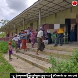 ကန့်ဘလူ စစ်ဘေးဒုက္ခသည်များ မြွေအန္တရာယ်ကြုံနေရ