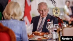 Mfalme Charles wa Uingereza katika dhifa kitaifa iliyoandaliwa na Rais William Ruto katika Ikulu ya Nairobi, Oktoba 31, 2023. Picha na REUTERS Luis Tato.