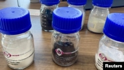 資料照片：越南稀土股份公司的稀土氧化物樣品。（2023年9月7日）