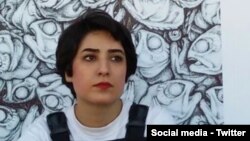 آتنا فرقدانی