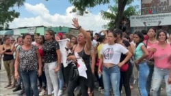 Familiares de privados de libertad piden información 