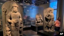 Berbagai artefak budaya diserahkan kembali oleh Belanda kepada pemerintah Indonesia dalam sebuah upacara di Museum Volkenkunde di kota Leiden, Belanda, Senin 10 Juli 2023.