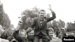 Колишній президент Польщі Лех Валенса під час страйку на Гданській корабельні в Польщі в серпні 1980 року. Фото: Reuters, 1980