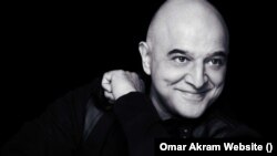 عمر اکرم، هنرمند امریکایی افغان‌تبار