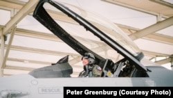 Пілот F-16 підполковник ВПС США у відставці Пітер Грінбург. Архівне фото Пітера Грінбурга. 