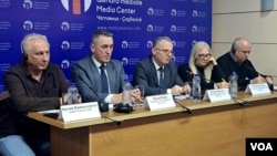 Učesnici okruklog stola „Ekonomski razvoj za Srbe na Kosovu“ sa leva na desno: Nenad Radosavljević, Nenad Rašić, Besnik Bisljimi, Gordana Đorić, Aleksandar Stojanović