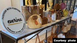 Koleksi Everina di butik Ritz Carlton, Santa Barbara, AS (dok: Everina)