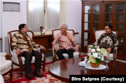 Ketiga capres mengaku topik pembicaraan dengan Presiden tidak ada yang serius, suasana pun terasa hangat dan akrab. (Foto: Courtesy/Biro Setpres)