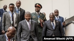 Presidente de Angola, João Lourenço ao centro, na cimeira de Paz e Segurança no leste da RDC, à margem da 36ª Sessão Ordinária da Assembleia da União Africana em Addis Abeba. 17 fevereiro 2023