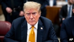 Rais wa zamani wa Marekani Donald Trump akihudhuria kesi yake katika mahakama ya Manhattan mjini New York. May 29, 2024. 