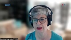 Donatella Ungredda, vicepresidenta de APEVEX, dice que el "desierto informativo" se profundiza en Venezuela