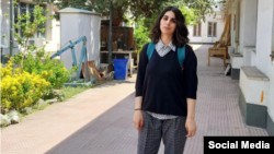 سپیده رشنو. آرشیو