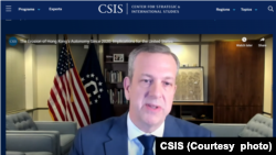 戰略與國際研究中心(CSIS)的網頁顯示美國駐港澳總領事梅儒瑞於2024年5月9日在該智庫主辦的線上活動上呼籲香港保證網路自由。
