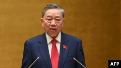 រូបឯកសារ៖ ប្រធានាធិបតី​វៀតណាមលោក To Lam ថ្លែង​សុន្ទរកថា​ពេល​ស្បថ​ចូលកាន់តំណែង​ នៅទីក្រុងហាណូយ ប្រទេសវៀតណាម កាលពីថ្ងៃទី២២ ខែឧសភា ឆ្នាំ២០២៤។ 