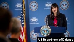 Одделот за одбрана рече дека „може да има“ уште доверливи документи кои кружат на Интернет