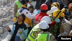 Sin spasene žene u Hataju posle vesti da mu je majka pronađena živa, 13. februar 2023.