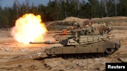 Околу 250 Украинци пристигнуваат во Германија оваа недела на обука, изјави за Гласот на Америка висок воен функционер запознаен со обуката, под услов да остане анонимен