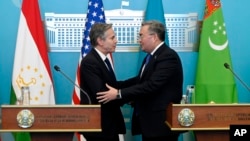 AQSh Davlat kotibi Entoni Blinken Qozog'iston Tashqi ishlar vaziri Muxtor Tileuberdi bilan, Ostona, 28-fevral, 2023