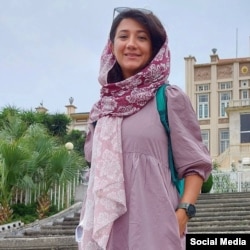 نیلوفر حامدی