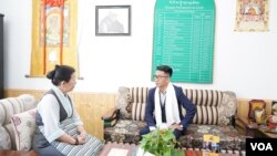 བོད་མི་མང་སྤྱི་འཐུས་ཚོགས་གཞོན་སྒྲོལ་མ་ཚེ་རིང་མཆོག་དང་བོད་དང་ཐའེ་ཝན་གྱི་འགྲོ་བ་མིའི་ཐོབ་ཐང་འབྲེལ་མཐུད་ཁང་གི་དྲུང་ཆེ་བཀྲ་ཤིས་ཚེ་རིང་ལགས།