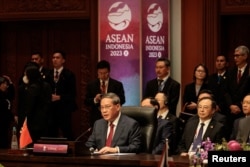 中國總理李強在雅加達舉行東盟峰會期間在東盟-中國峰會上講話。（2023年9月6日）