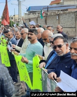 تجمع بازنشستگان تأمین اجتماعی در شوش؛ خوزستان؛ چهارشنبه ۲ فروردین ۱۴۰۲