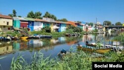 تالاب انزلی