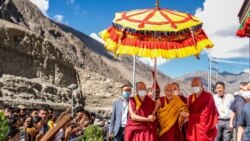 ལ་དྭགས་ནང་གི་མཛད་འཕྲིན་ལེགས་གྲུབ་ཀྱིས་ལྡི་ལིར་༧ཞབས་སོར་འཁོད་པ། 