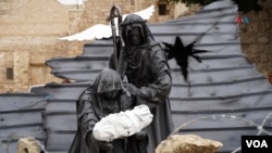 En fotos: Esta Navidad en Belén con el niño Jesús entre rocas y alambres