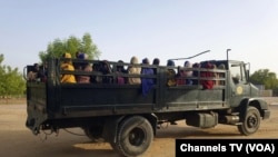 Wasu mata da ‘yan mata da suka tsere daga mayakan Boko Haram