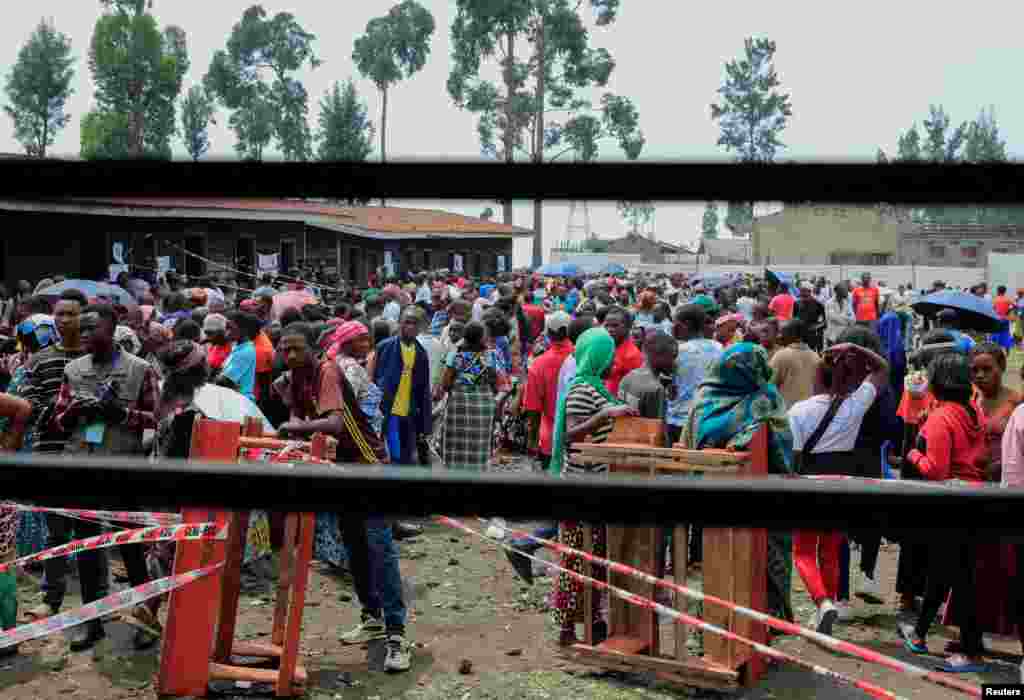 Abanyagihugu ba Kongo bari mu bateshejwe izabo. Aba, batoreye ahitwa&nbsp;&nbsp;Kanyaruchinya.