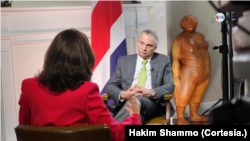 Canciller de Costa Rica Arnoldo André Tinoco concedió entrevista a la Voz de América, el martes 20 de junio de 2023. [Foto: Cortesía Hakim Shammo].