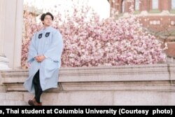 ไทม์ (สงวนชื่อ-นามสกุล) นักศึกษาระดับป.ตรี ชั้นปีที่ 4 ด้านวิทยาศาสตร์คอมพิวเตอร์และทัศนศิลป์ มหาวิทยาลัยโคลัมเบีย