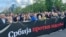 Protest "Srbija protiv nasilja" ispred Narodne skupštine u Beogradu, 8. maja 2023. (Foto: VOA/Jovana Đurović)