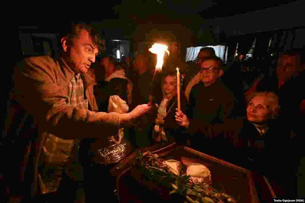  МПЦ-ОА и македонските православни верници го празнуваат Велигден во Соборниот храм &bdquo;Св. Климент Охридски&ldquo;. Велигденска богослужба под водство на г.г. Стефан &nbsp; 