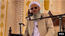 مولوی عبدالحمید در نماز جمعه زاهدان - آرشیو