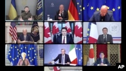2022年10月11日，七大工業國組織(G7)領導人同烏克蘭總統澤連斯基舉行視頻會議，烏克蘭總統澤連斯基（左上角）與日本首相岸田文雄（右下角）同框出現視頻銀幕上。