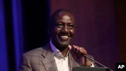 El presidente de Kenia, William Ruto, pronuncia un discurso de apertura durante un evento empresarial entre EEUU y Kenia organizado por Prosper Africa, en San Francisco, California, el 15 de septiembre de 2023. 