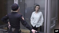 Alsu Kurmasheva, në gjykatën në Kazan, Rusi (1 prill 2024)