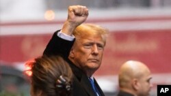 Трамп може вплинути на законодавців Республіканської партії, закликаючи їх уникнути спроб щодо угоди стосовно кордону та допомоги Україні й іншим партнерам США. На фото - колишній президент США Дональд Трамп, AP