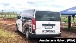 AbakoNyaradzo bancedise emngcwabeni kaWayne Ndlovu