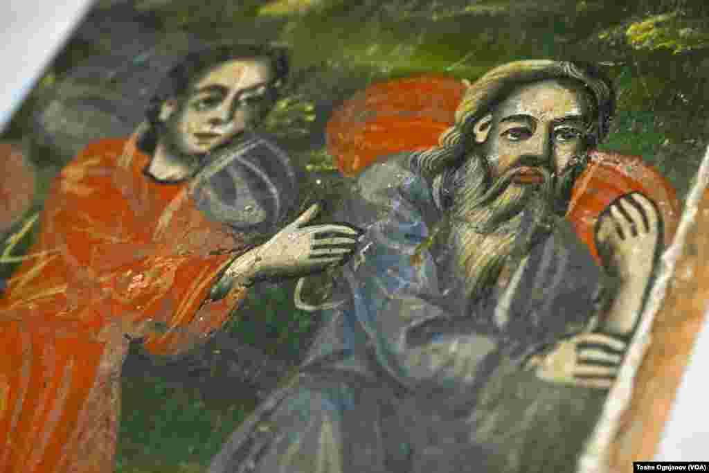 Враќање на украдени икони од македонски цркви / Albania returns 20 stolen icons to North Macedonia