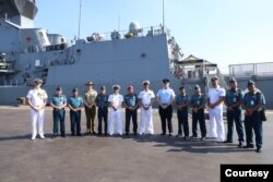 Kapal Perang Australia HMAZ Anzac, sandar di pelabuhan Ujung Surabaya (foto Dispen Koarmada II)
